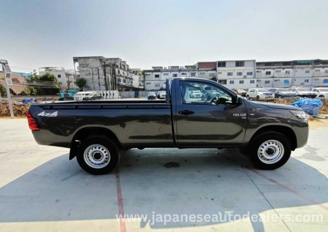 
								TOYOTA HILUX REVO SINGLE CAB 2.8 full									