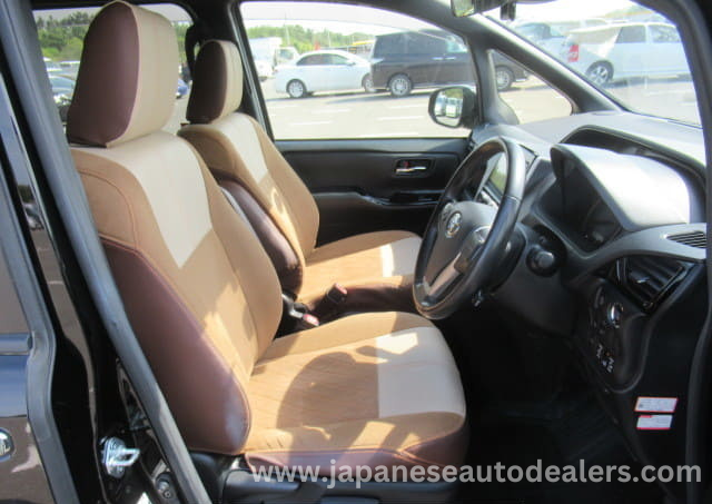 
								Toyota Noah SI WXB full									