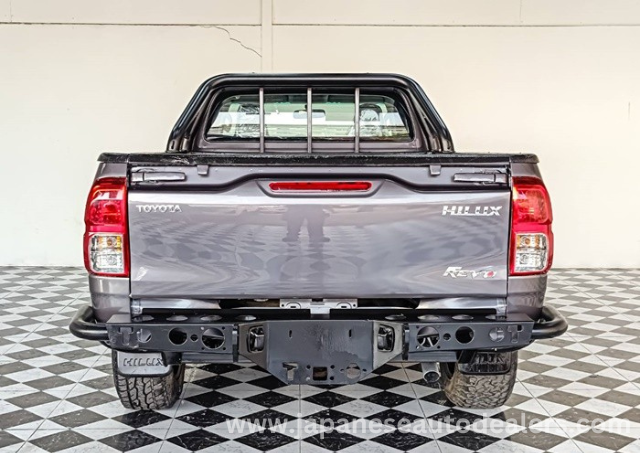 
								TOYOTA HILUX SINGLE CAB full									