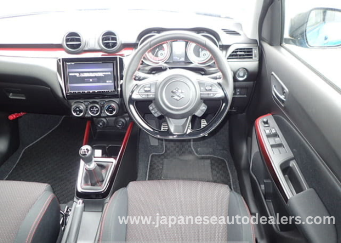
								Suzuki Swift full									