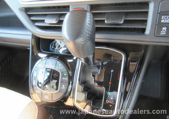 
								Toyota Noah SI WXB full									