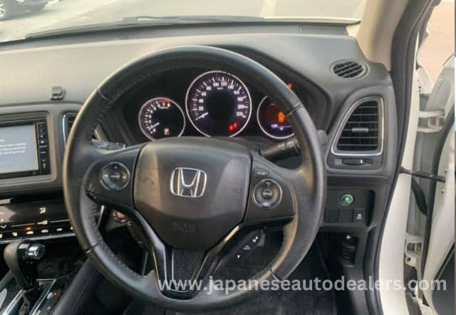 
								HONDA HR-V full									