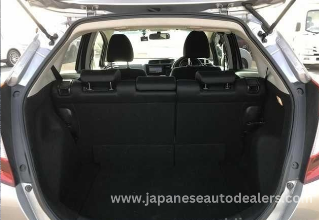 
								HONDA FIT full									