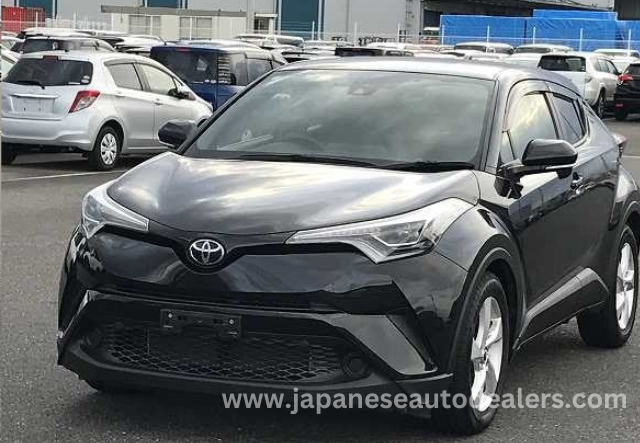 
								Toyota C-HR full									