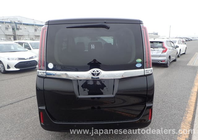 
								Toyota Noah X full									