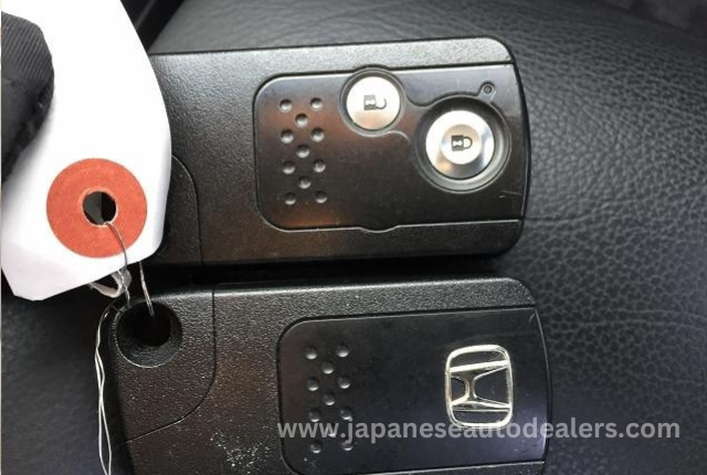 
								Honda CR-V full									