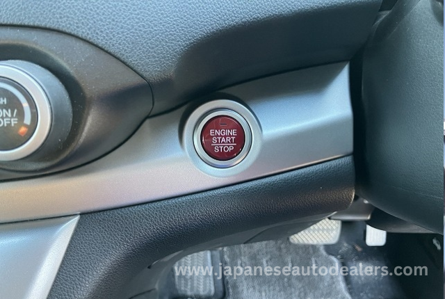 
								Honda CR-V full									