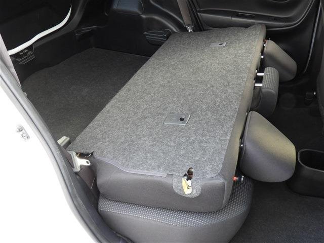 
								TOYOTA VITZ full									