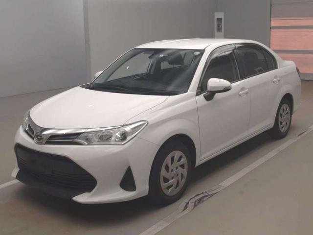 
								TOYOTA COROLLA AXIO full									