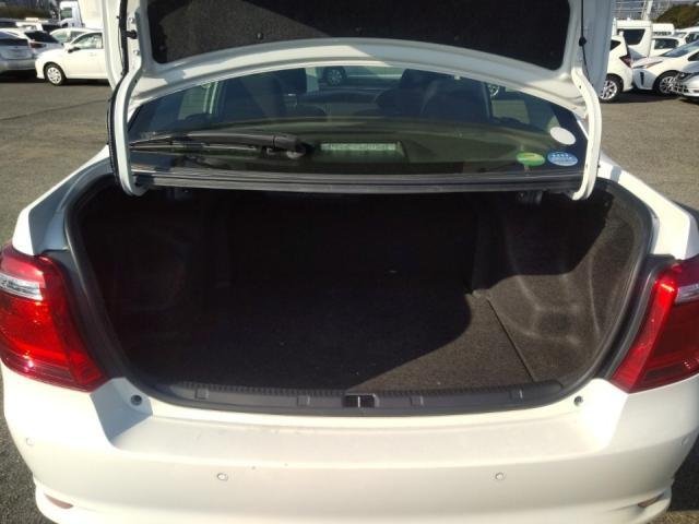 
								TOYOTA COROLLA AXIO full									