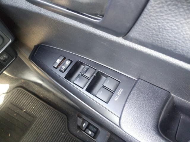 
								TOYOTA COROLLA AXIO full									