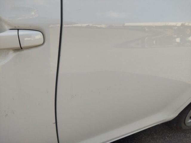
								TOYOTA COROLLA AXIO full									
