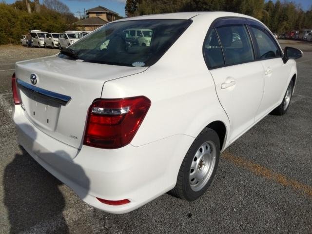 
								TOYOTA COROLLA AXIO full									