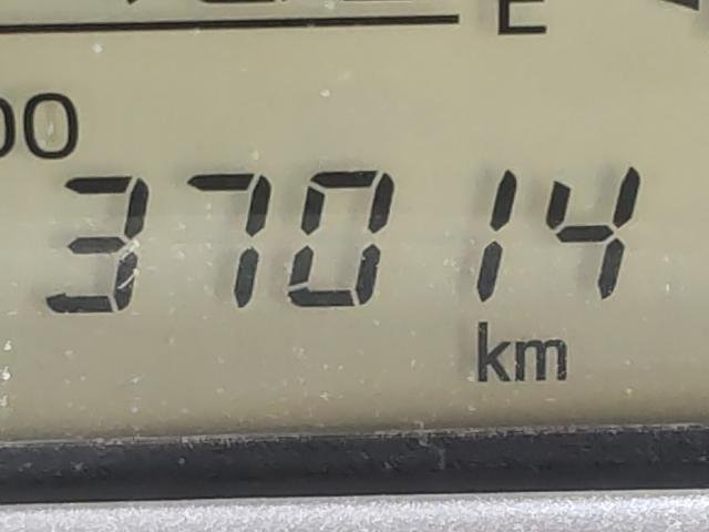 
								TOYOTA COROLLA AXIO full									