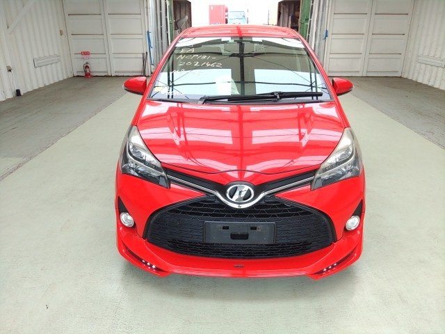 
								Toyota Vitz full									
