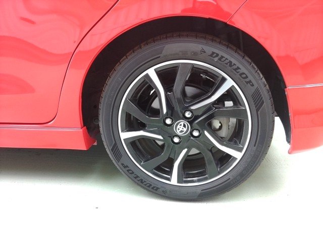 
								Toyota Vitz full									