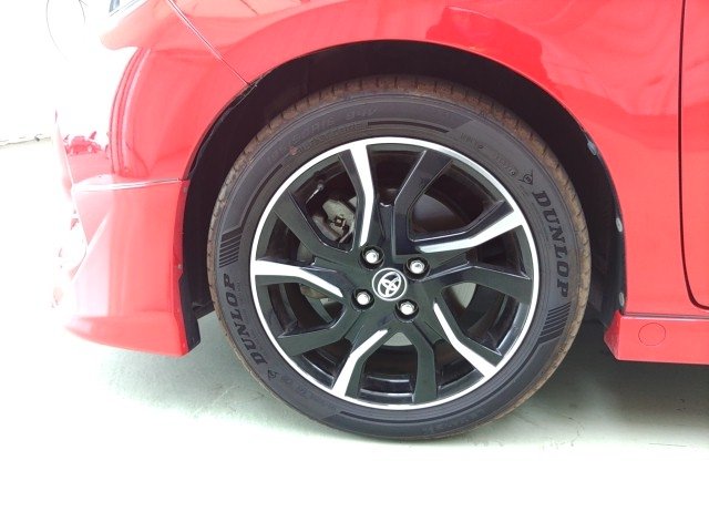 
								Toyota Vitz full									