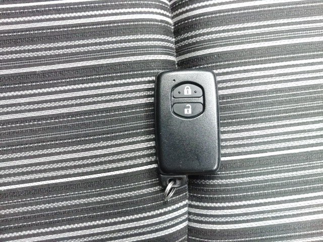 
								Toyota Vitz full									