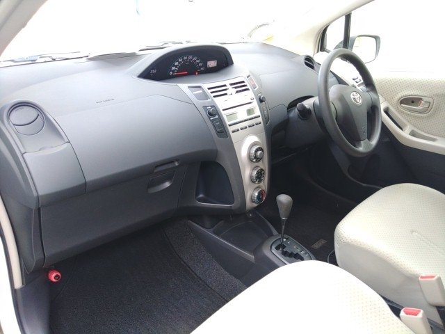 
								TOYOTA VITZ full									