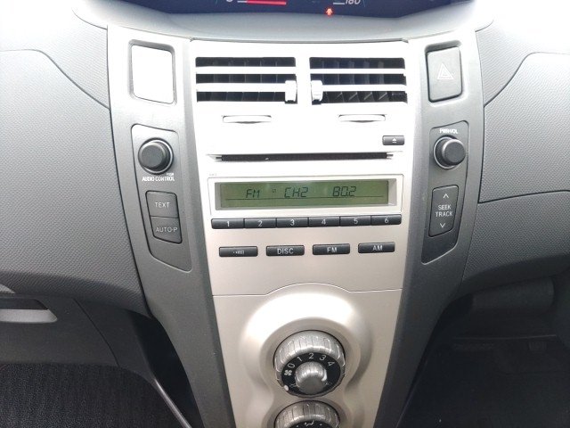 
								TOYOTA VITZ full									