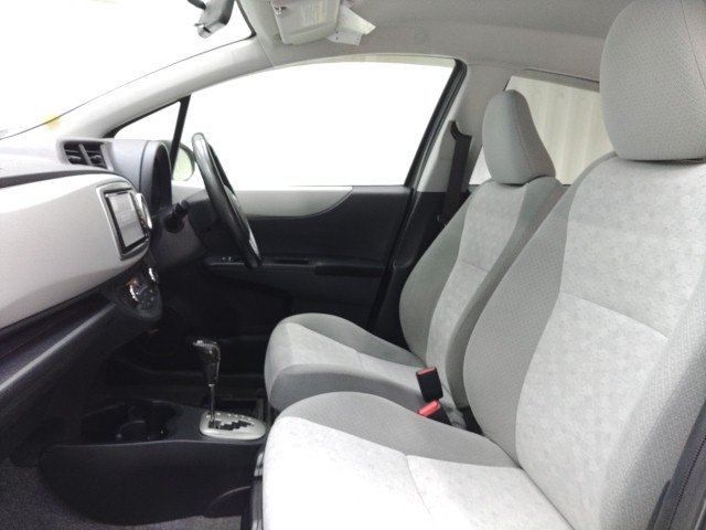 
								TOYOTA VITZ full									