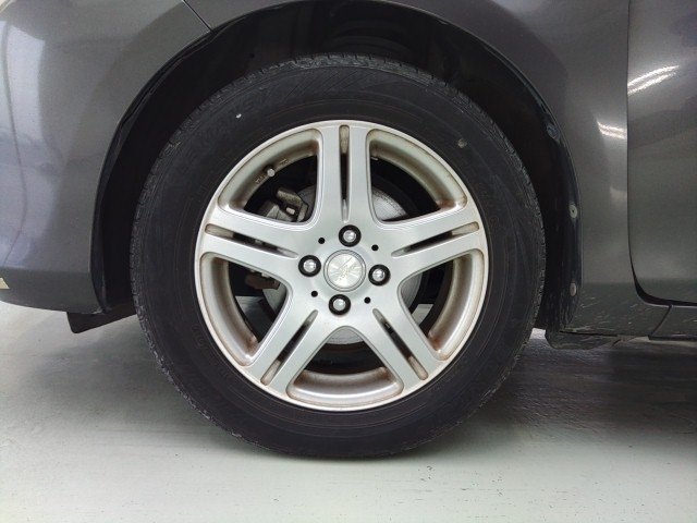 
								TOYOTA VITZ full									