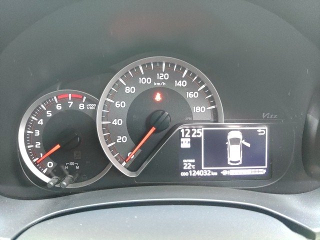 
								TOYOTA VITZ full									