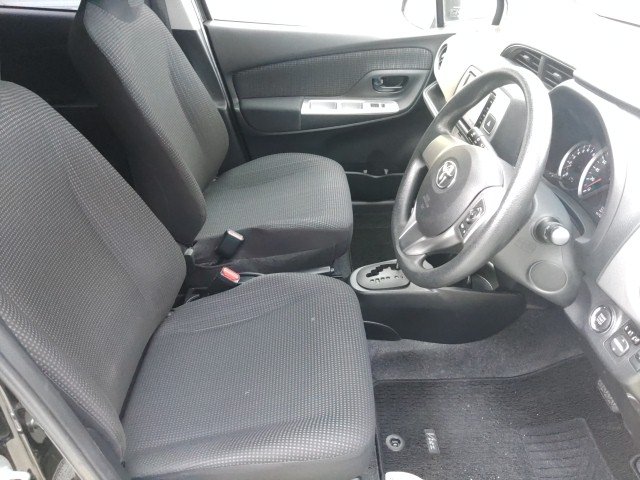 
								TOYOTA VITZ full									