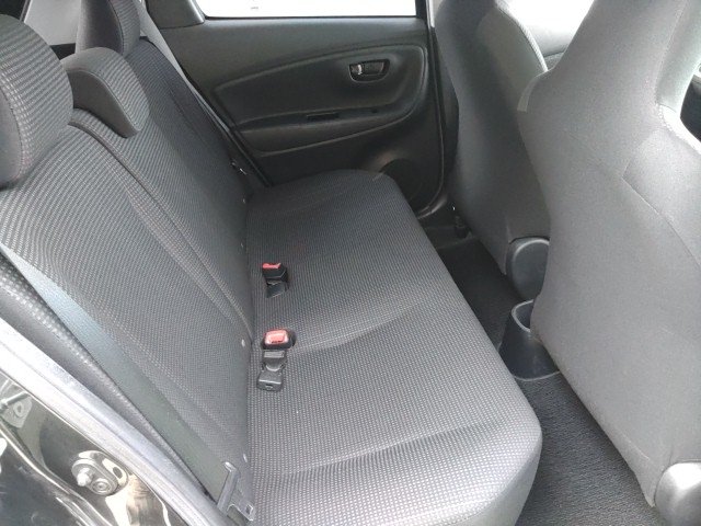 
								TOYOTA VITZ full									