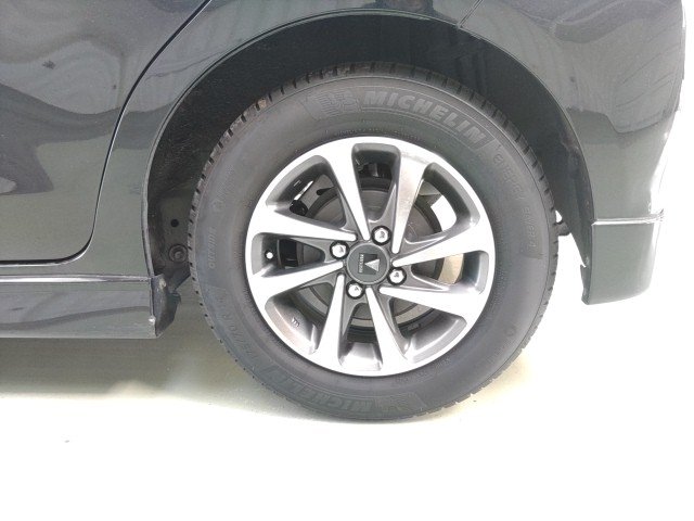 
								TOYOTA VITZ full									