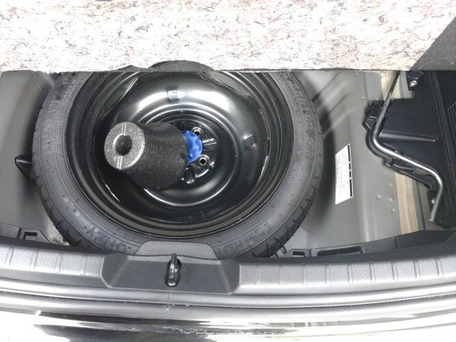 
								TOYOTA VITZ full									