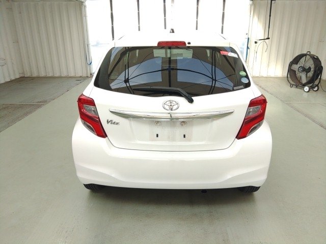 
								TOYOTA VITZ full									