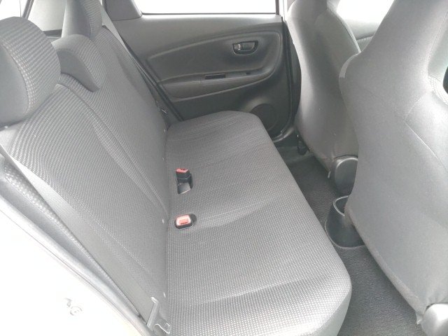 
								TOYOTA VITZ full									