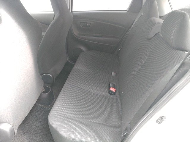 
								TOYOTA VITZ full									