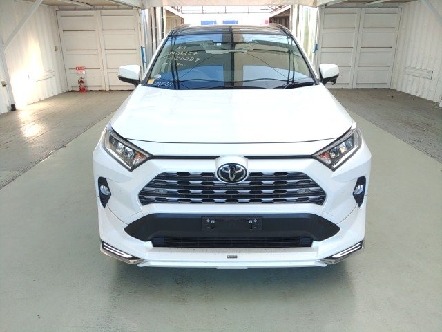 
								TOYOTA RAV4 full									