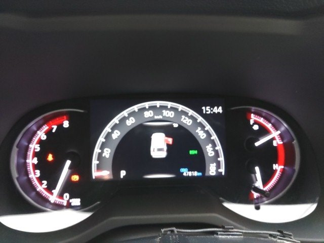 
								TOYOTA RAV4 full									