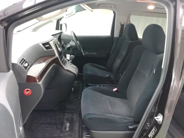 
								TOYOTA VELFIRE full									