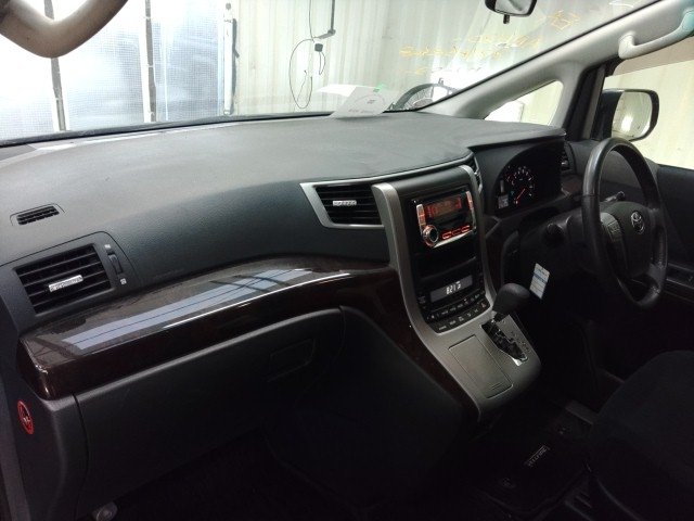 
								TOYOTA VELFIRE full									