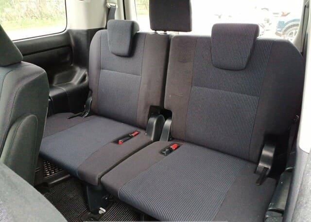 
								TOYOTA VOXY HYBRID full									