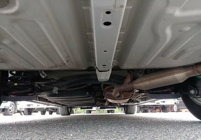 
								TOYOTA VOXY HYBRID full									