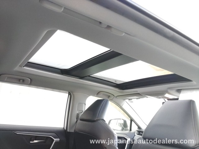 
								TOYOTA RAV4 full									