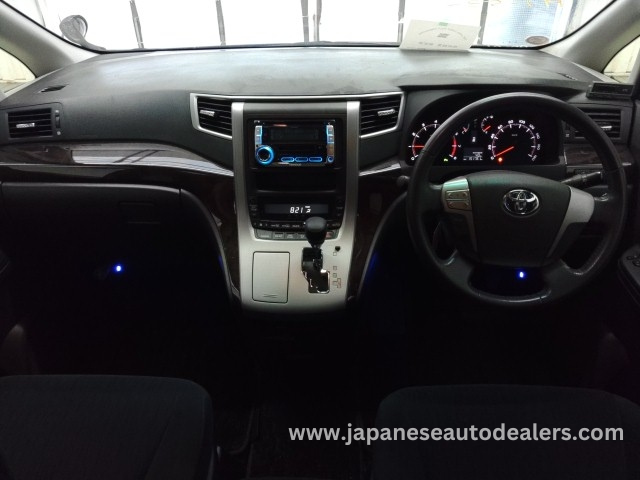 
								TOYOTA VELFIRE full									