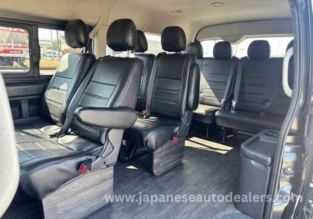 
								TOYOTA HIACE WAGON full									