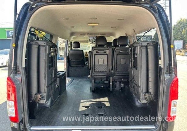 
								TOYOTA HIACE WAGON full									