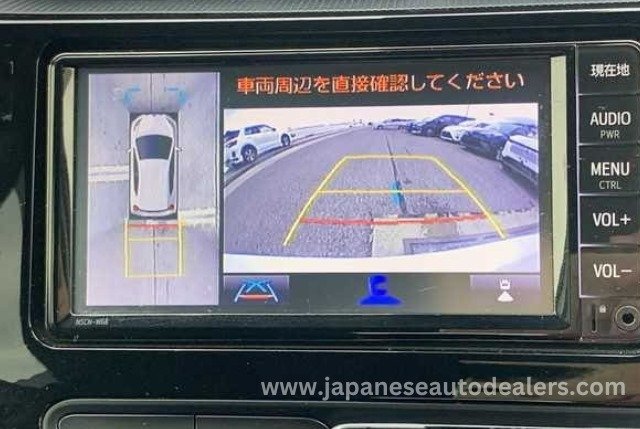
								TOYOTA AQUA HYBRID full									