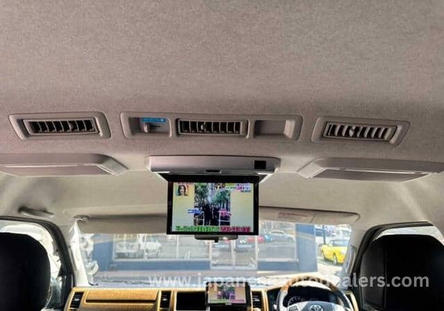 
								TOYOTA HIACE WAGON full									