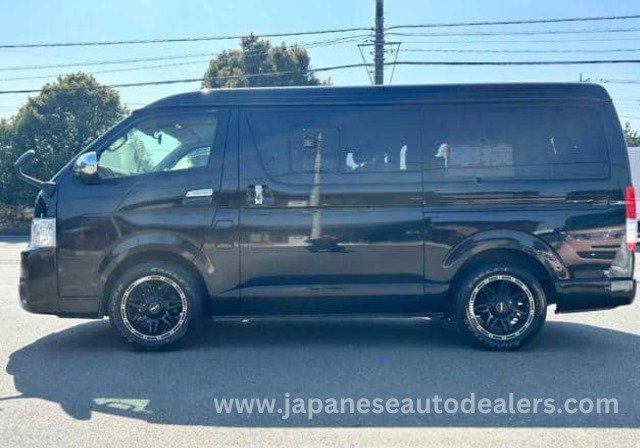 
								TOYOTA HIACE WAGON full									