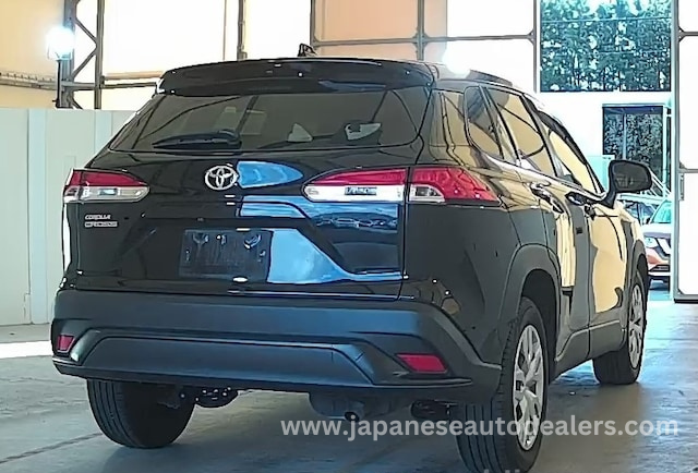 
								TOYOTA COROLLA CROSS full									