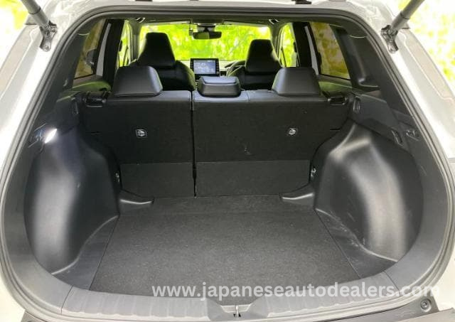 
								TOYOTA COROLLA CROSS full									