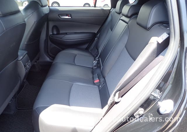 
								TOYOTA COROLLA CROSS full									